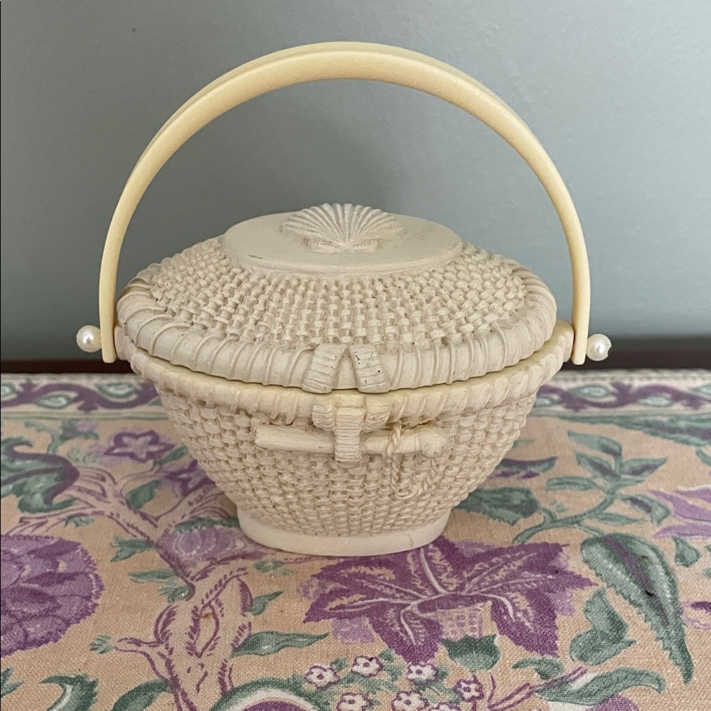 Chic Ivory Woven Basket with Handle